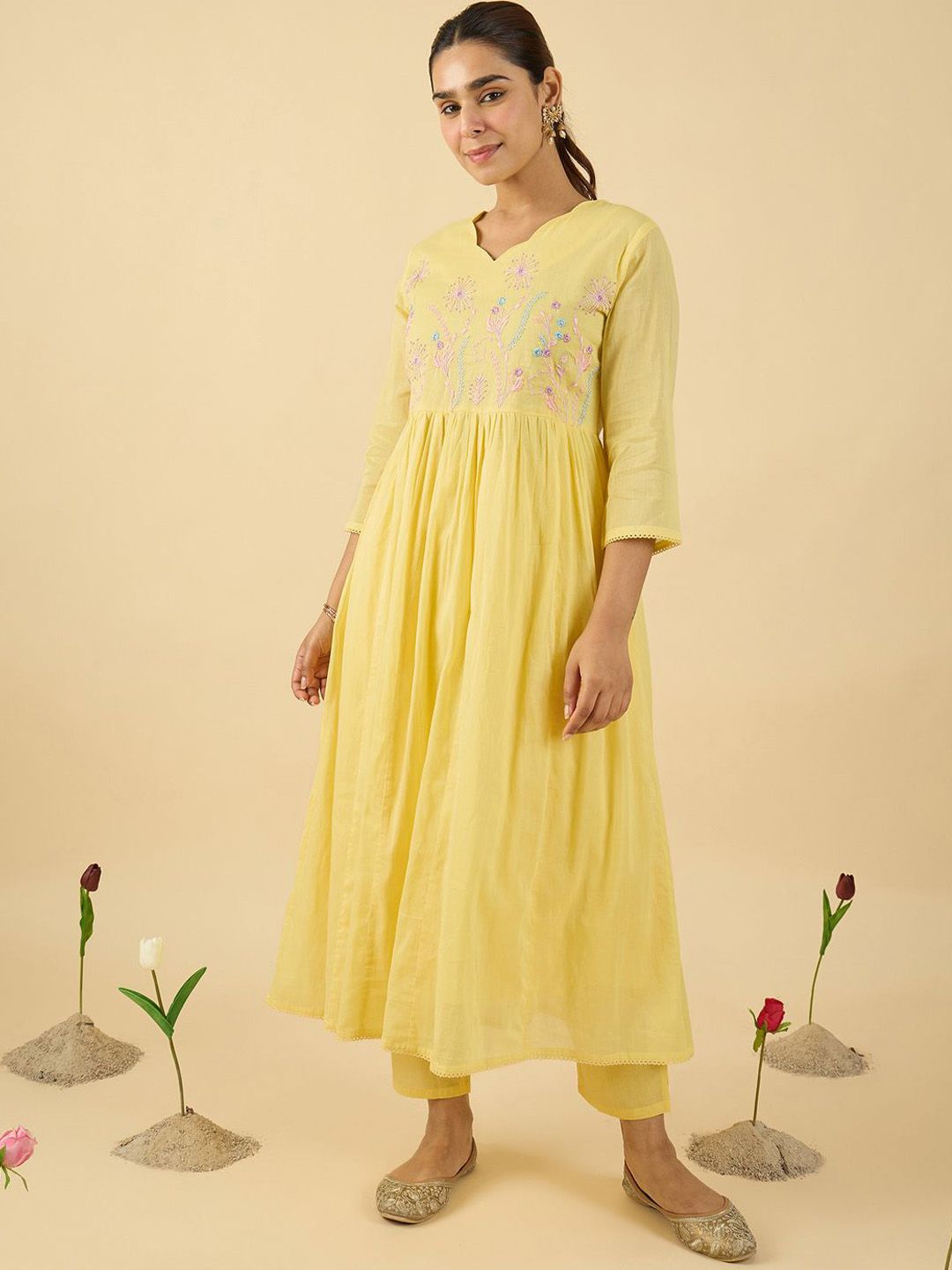 Floral Embroidered V-Neck Pure Cotton A-Line Kurta With Trousers & Dupatta