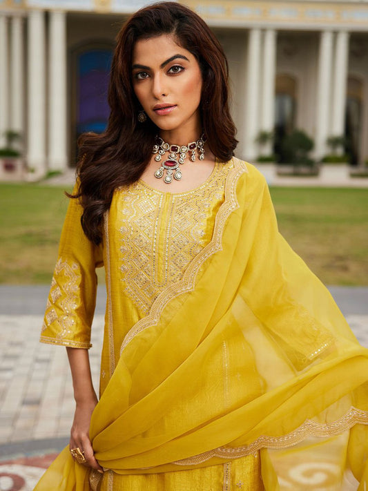 Women Ethnic Motifs Embroidered Regular Kurta with Trousers & With Dupatta