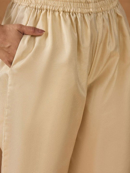 Dhiyona VA Women'sYoke Design V-Neck Straight Kurta With Trousers & Dupatta