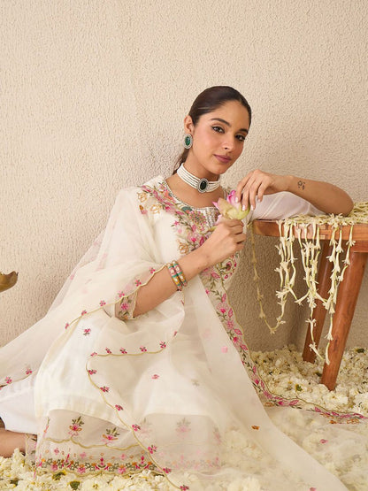 Floral Embroidered Round Neck Kurta With Trousers & Dupatta