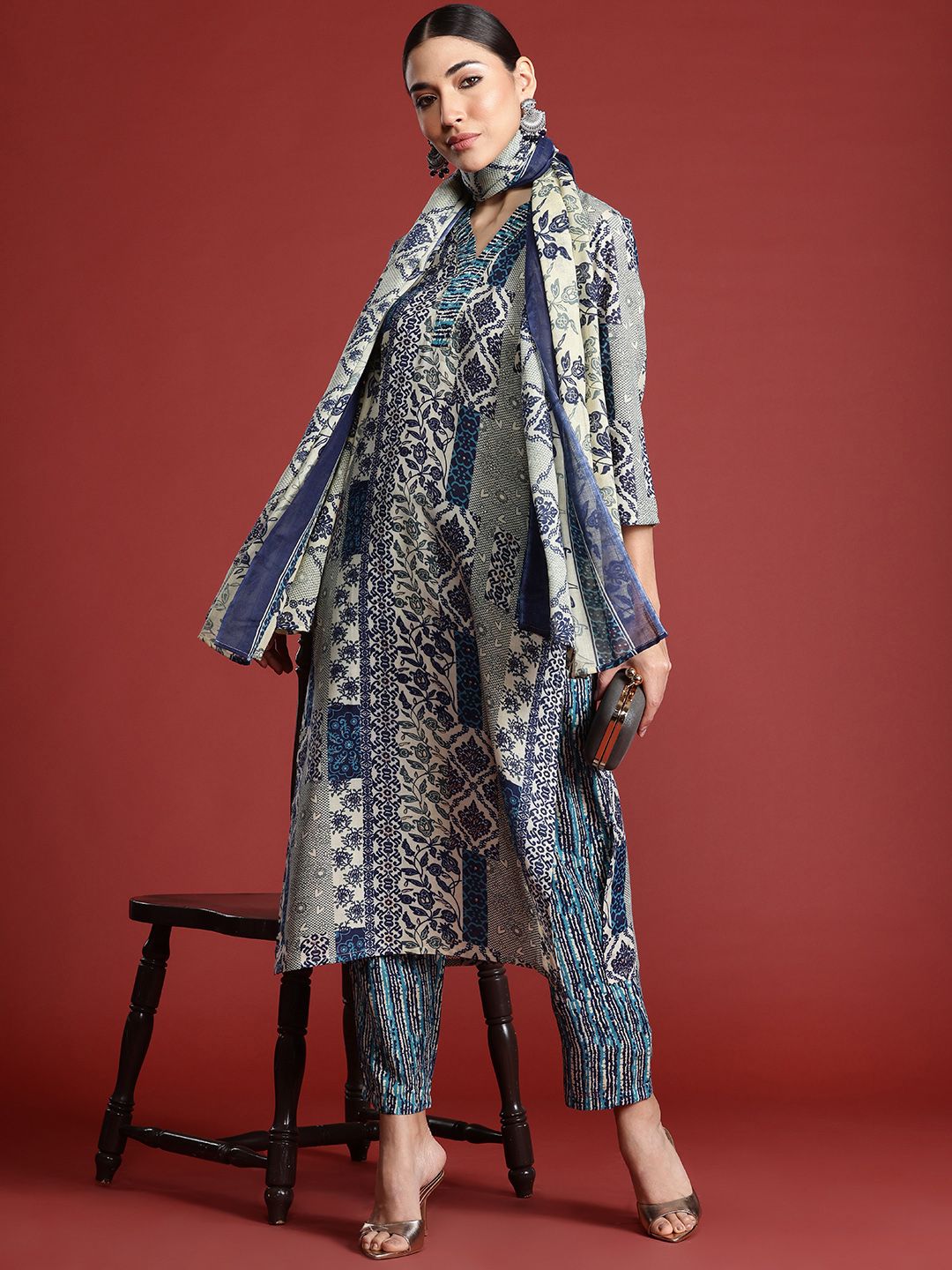 Dhiyona IE Women Ethnic Motifs Printed Pure Cotton Kurta with Trousers & With Dupatta