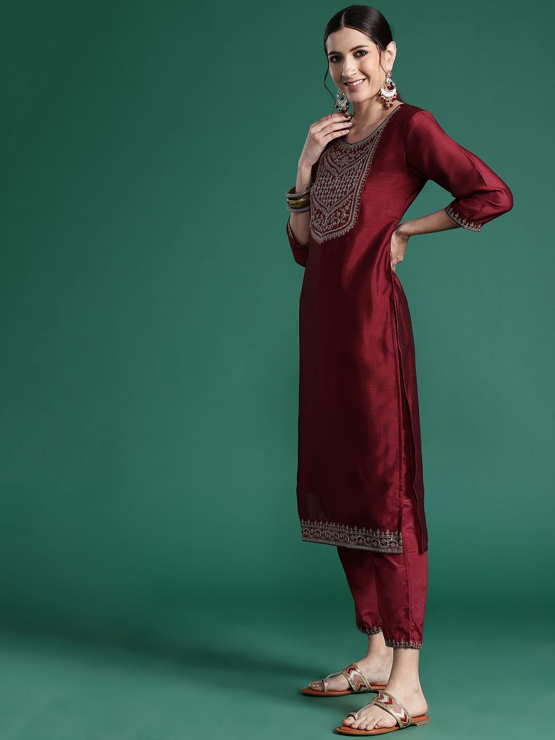 Dhiyona IE Ethnic Motifs Yoke Design Sequinned Kurta with Trousers & Dupatta