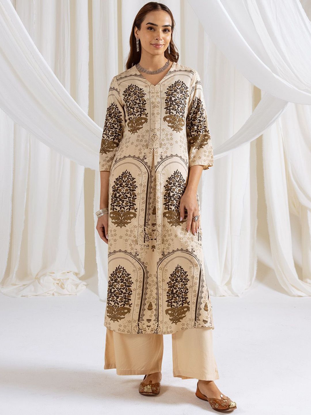Dhiyona IS Women's Women Ethnic Motifs Printed Regular Kurta with Trousers