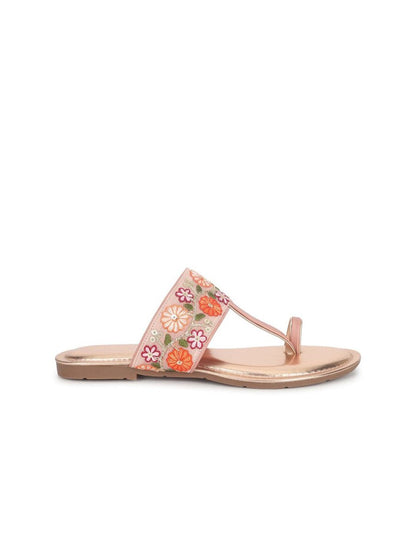 Dhiyona AK Women Ethnic Embellished One Toe Flats