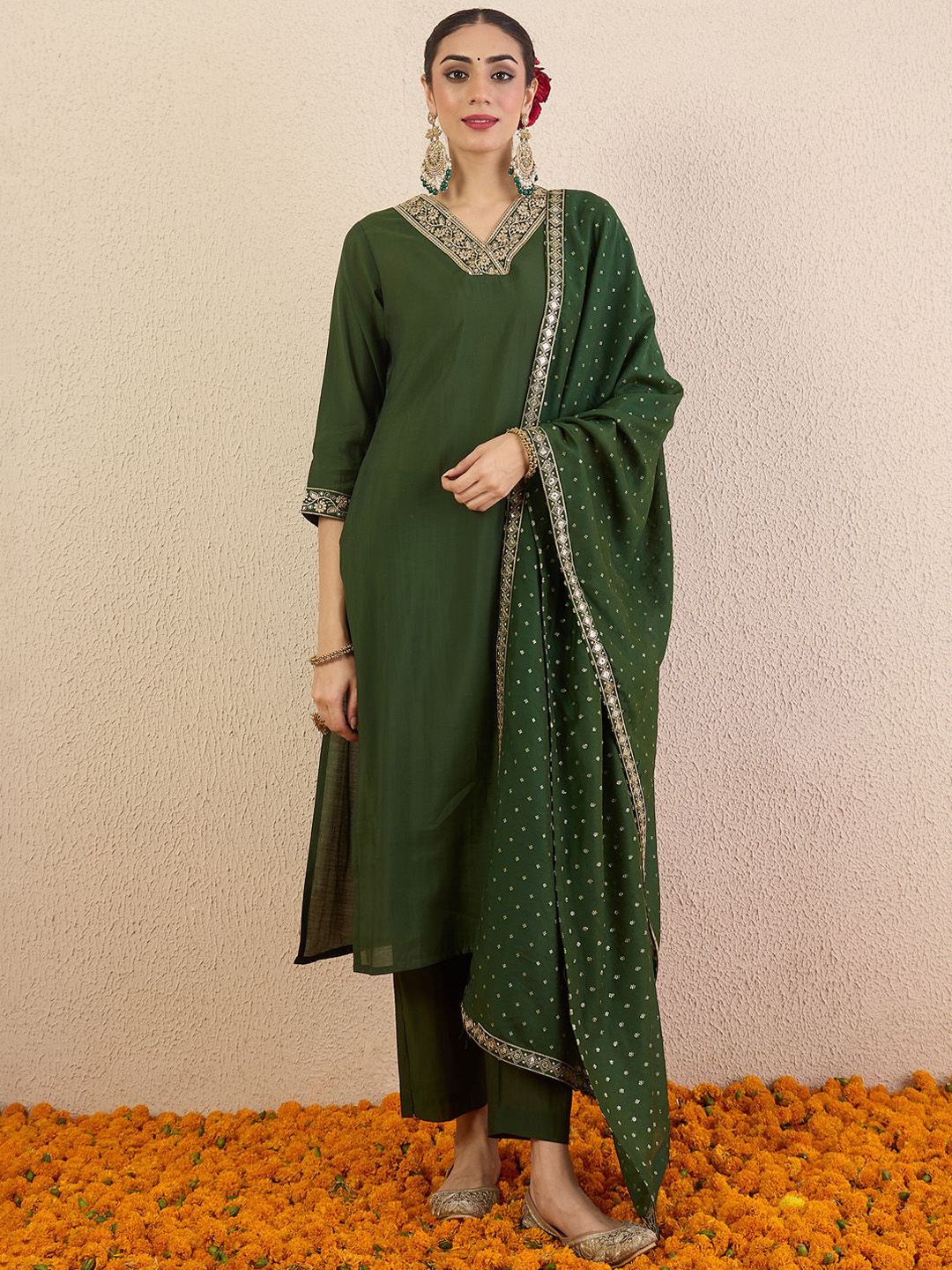 Women Ethnic Motifs Embroidered Regular Kurta with Trousers & With Dupatta