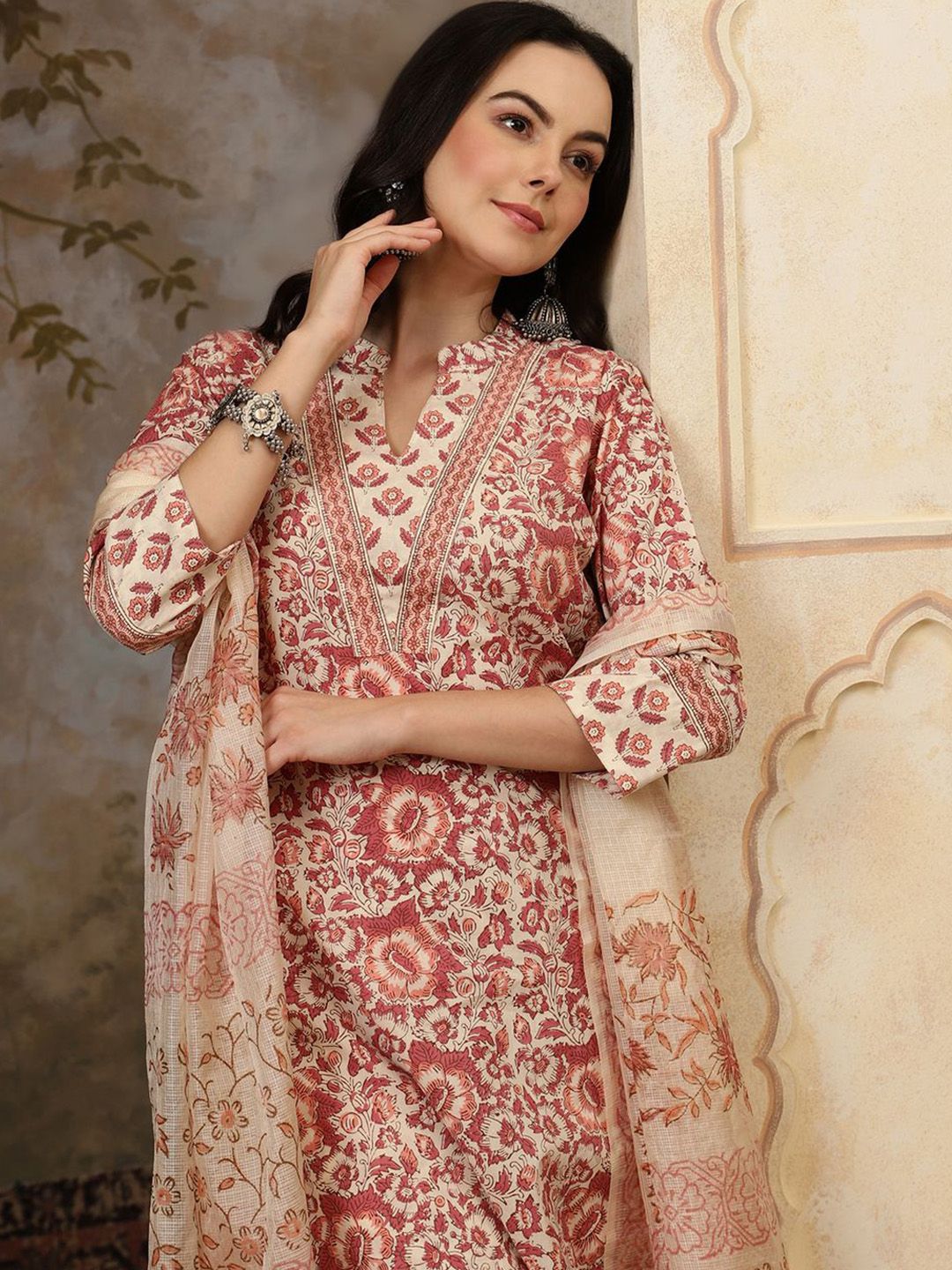 Dhiyona SN Women's Floral Printed Mandarin Collar Pure Cotton Kurta With Trousers & Dupatta