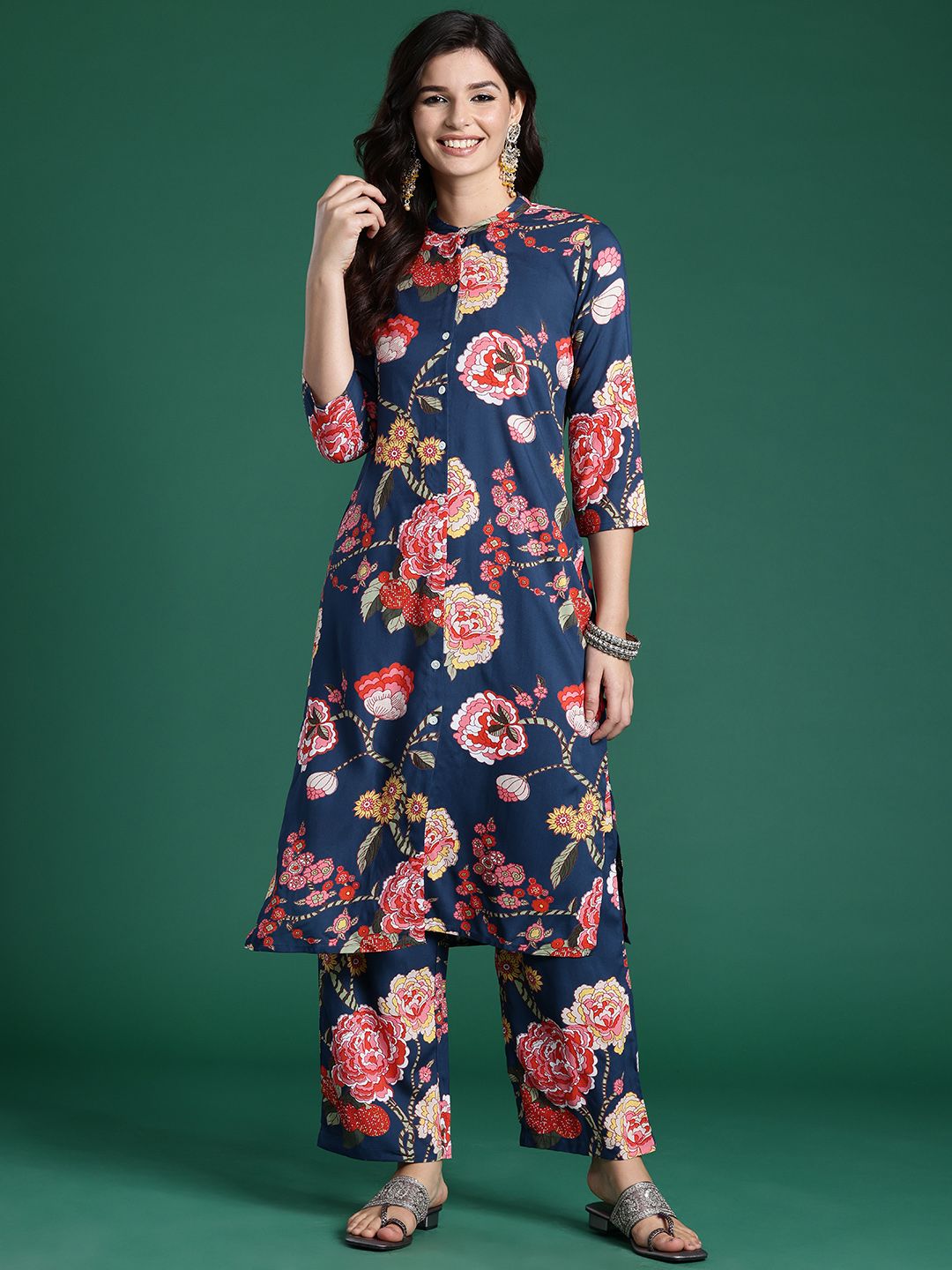 Women Floral Printed Regular Kurta with Palazzos