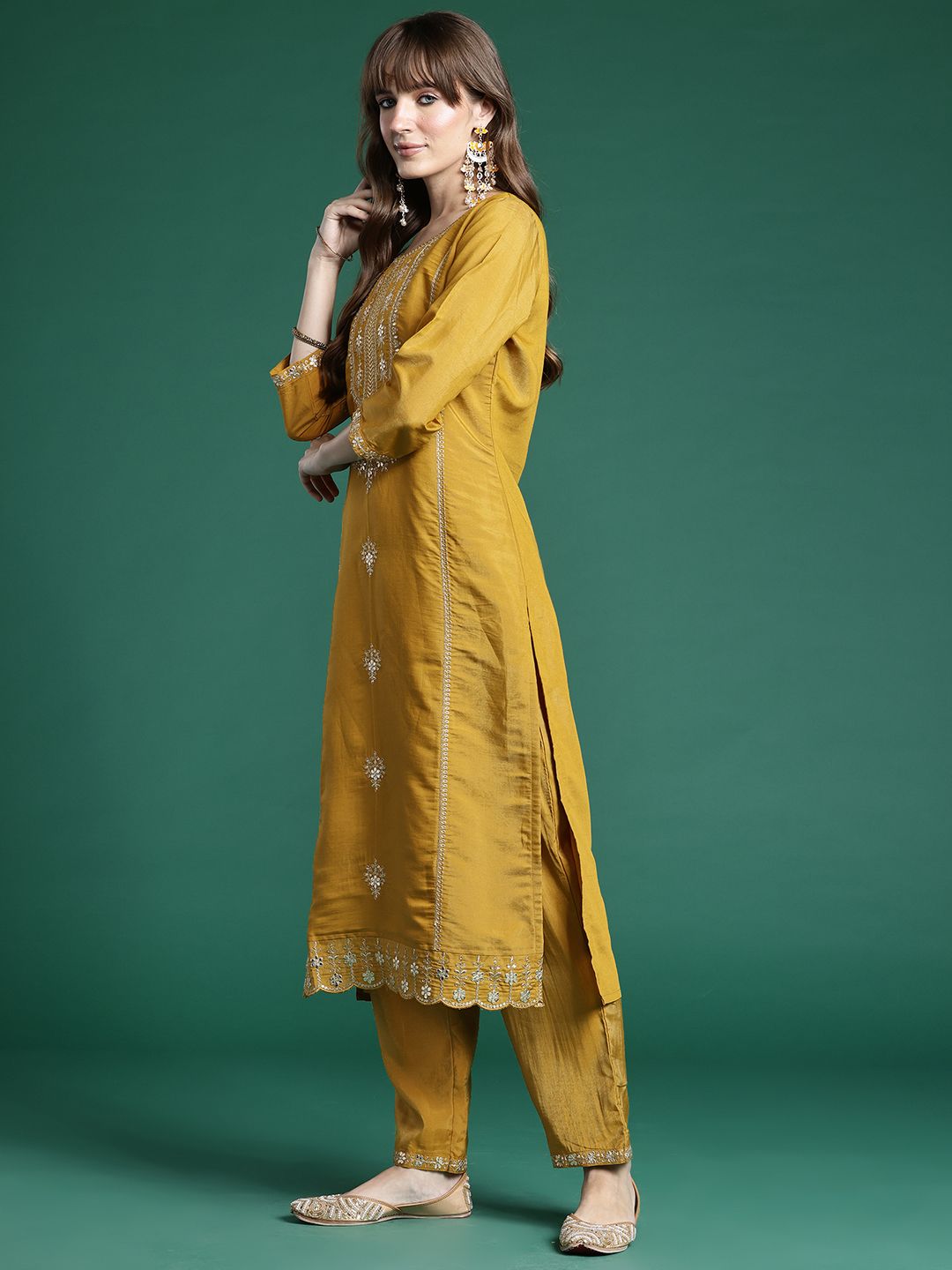Ethnic Motifs Embroidered Regular Gotta Patti Kurta with Trousers & Dupatta