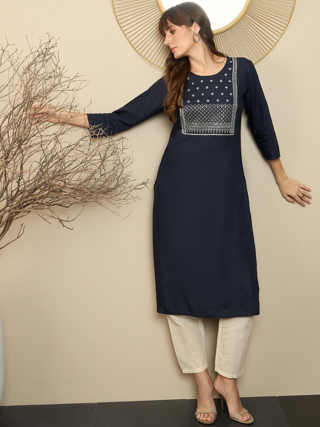 Dhiyona IE Floral Yoke Design Round Neck Sequinned Straight Kurta