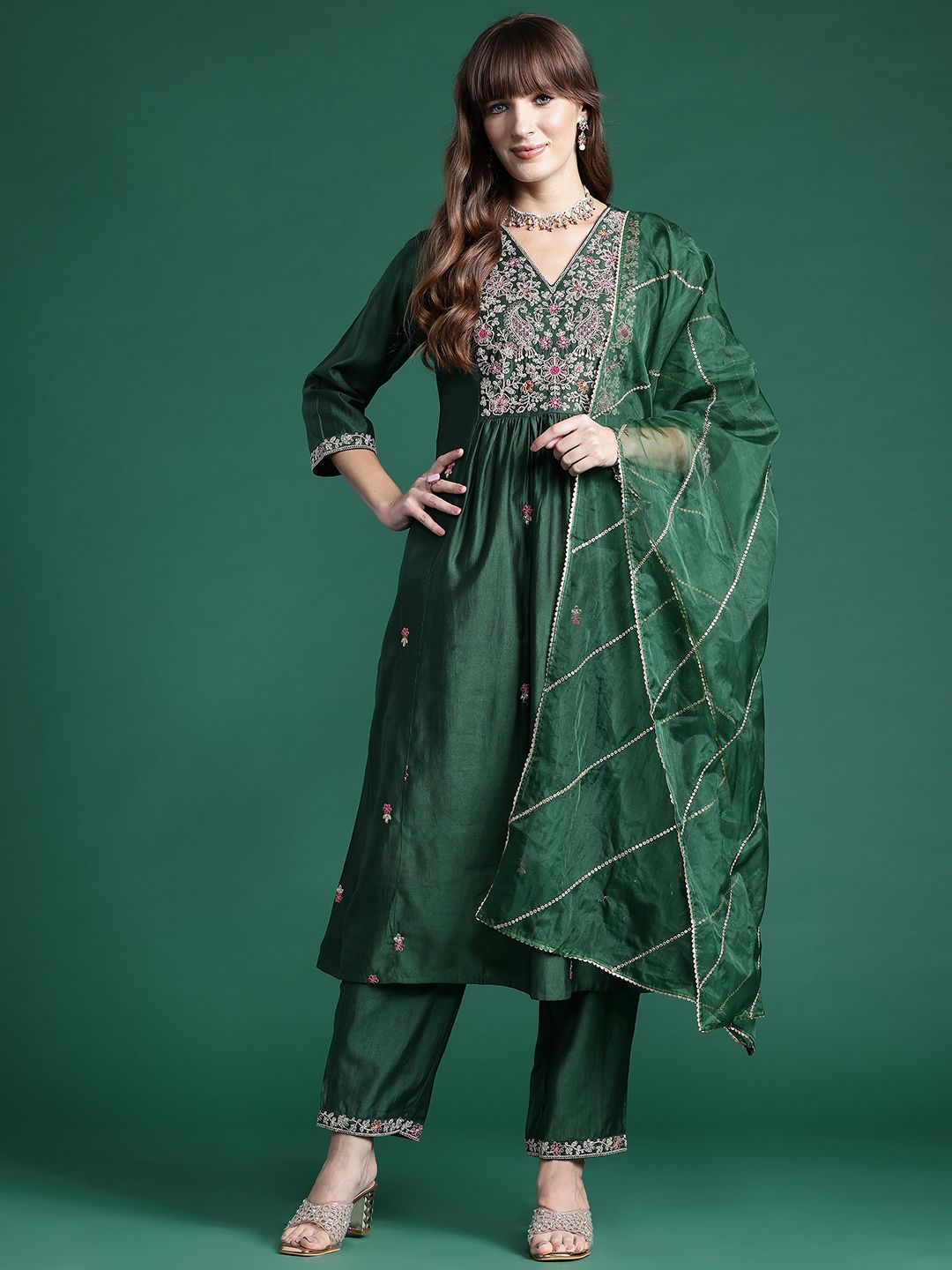 Floral Embroidered Zari Pleated Liva Kurta With Trousers & Dupatta