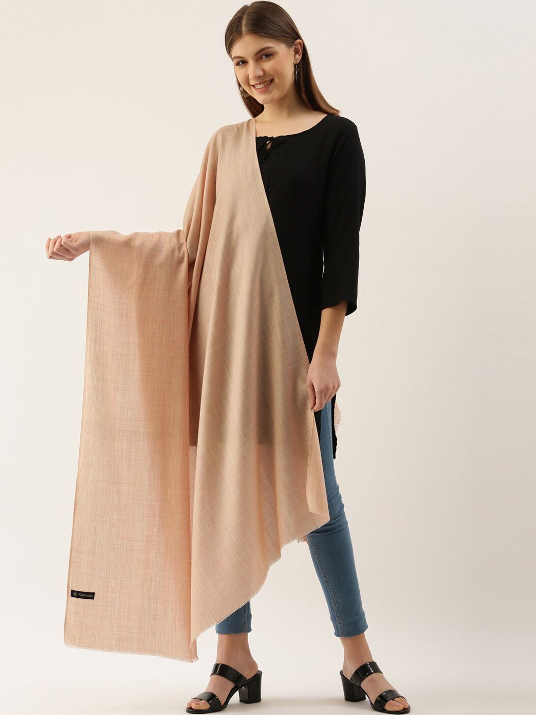 Dhiyona PA Woman Beige Solid Shawl
