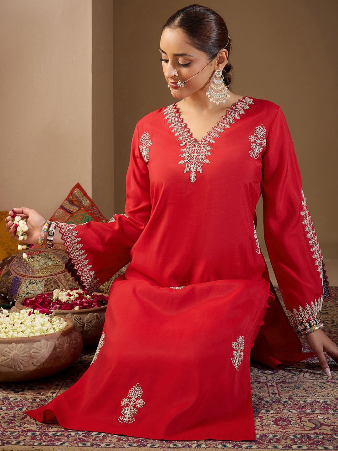 Dhiyona IE Women Ethnic Motifs Embroidered Regular Sequinned Kurta with Trousers