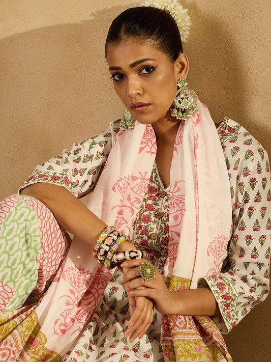 Dhiyona IE Women Floral Printed Regular Pure Cotton Kurta with Trousers & With Dupatta