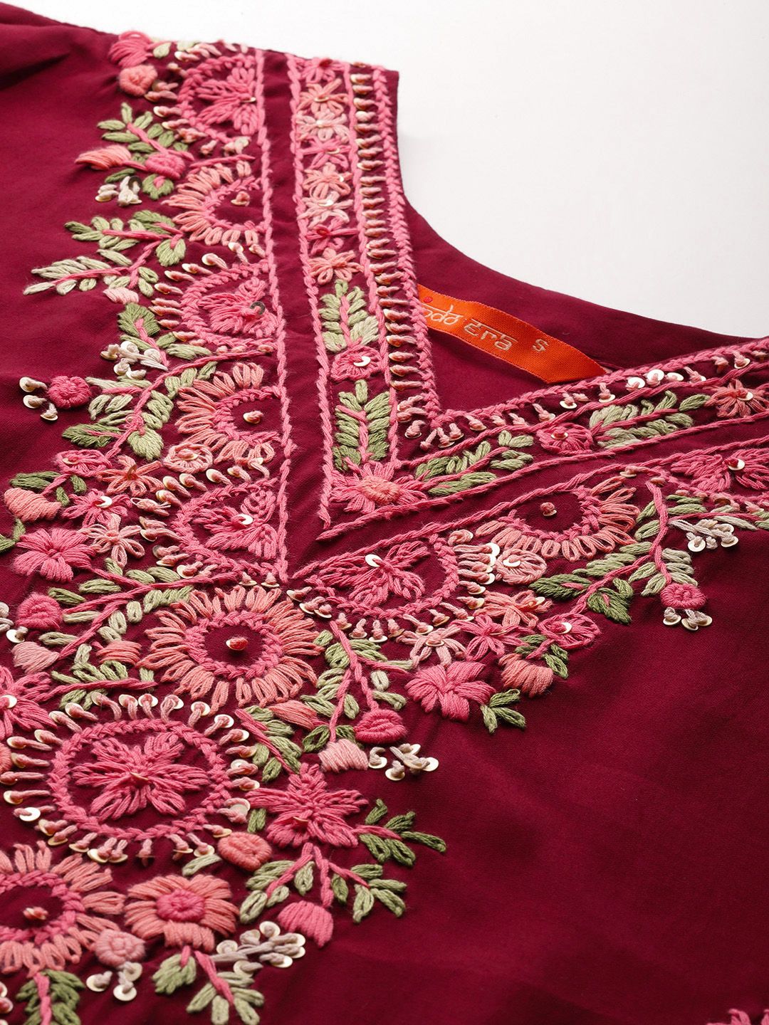 Dhiyona IE Women Floral Embroidered Thread Work Kurta With Trousers & Dupatta