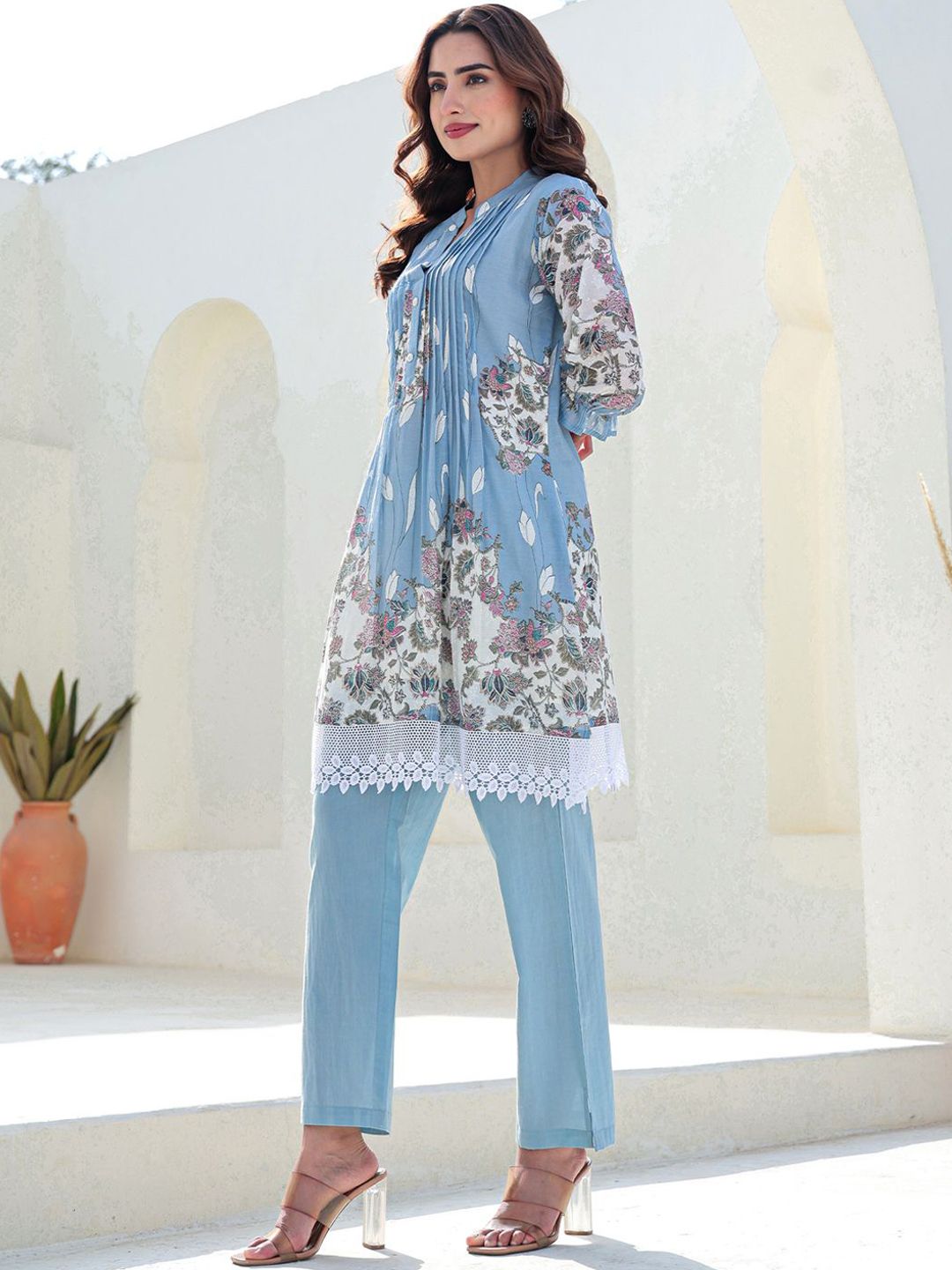 Floral Printed Mandarin Collar A-Line Pure Cotton Kurta With Trousers