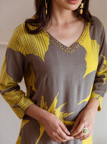 Dhiyona IS Women's Women Floral Printed Regular Kurta with Palazzos