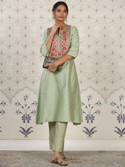 Dhiyona OD  Women Floral Thread Work Kurta
