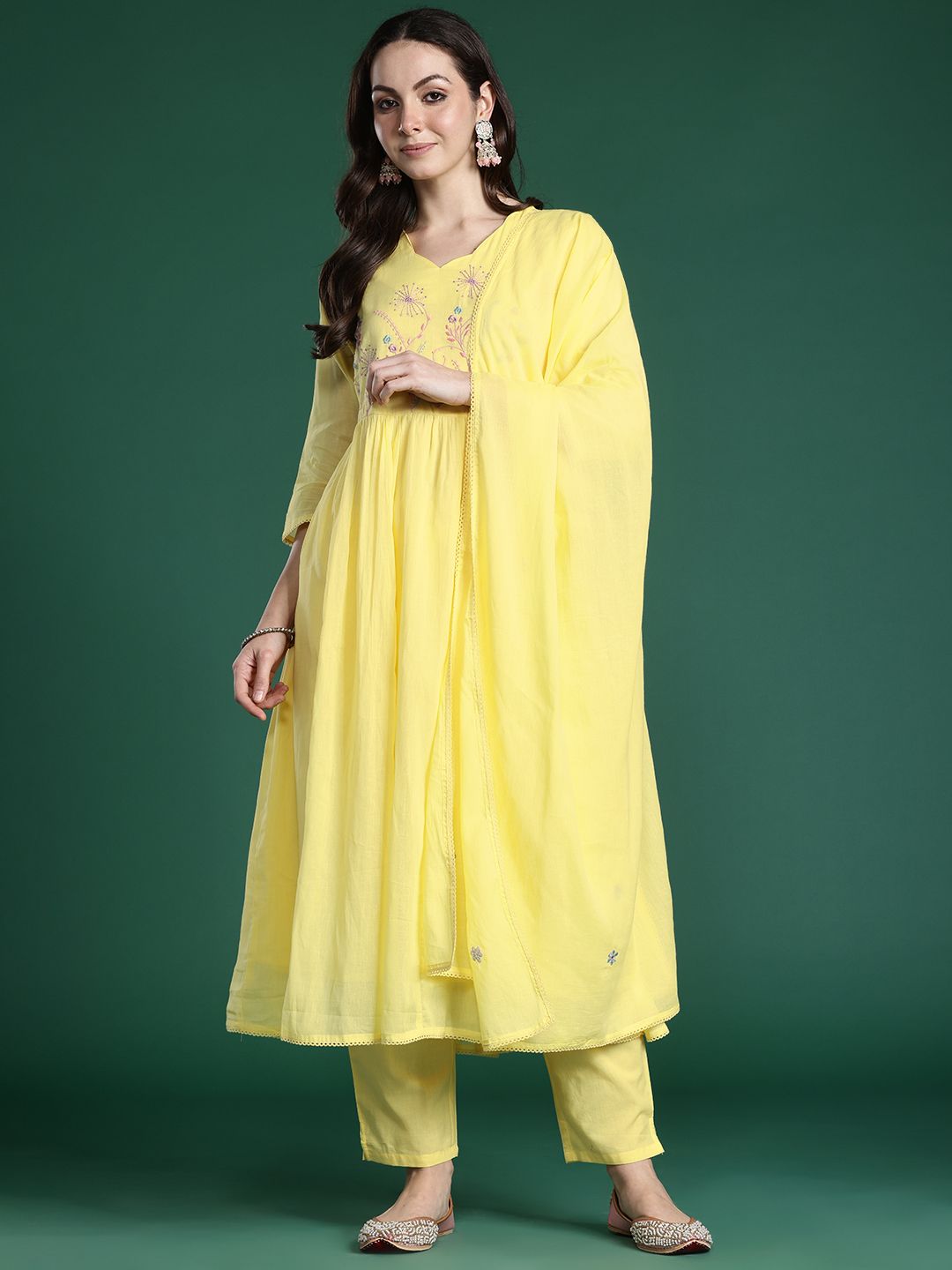 Dhiyona IE Floral Embroidered Thread Work Pure Cotton Kurta with Trousers & With Dupatta