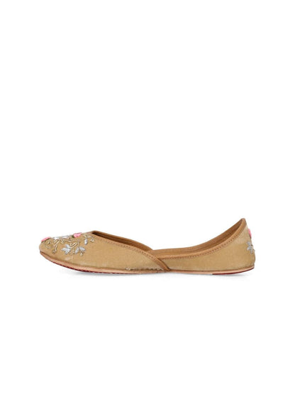 Dhiyona HOP Embroidered Velvet Ethnic Mojaris