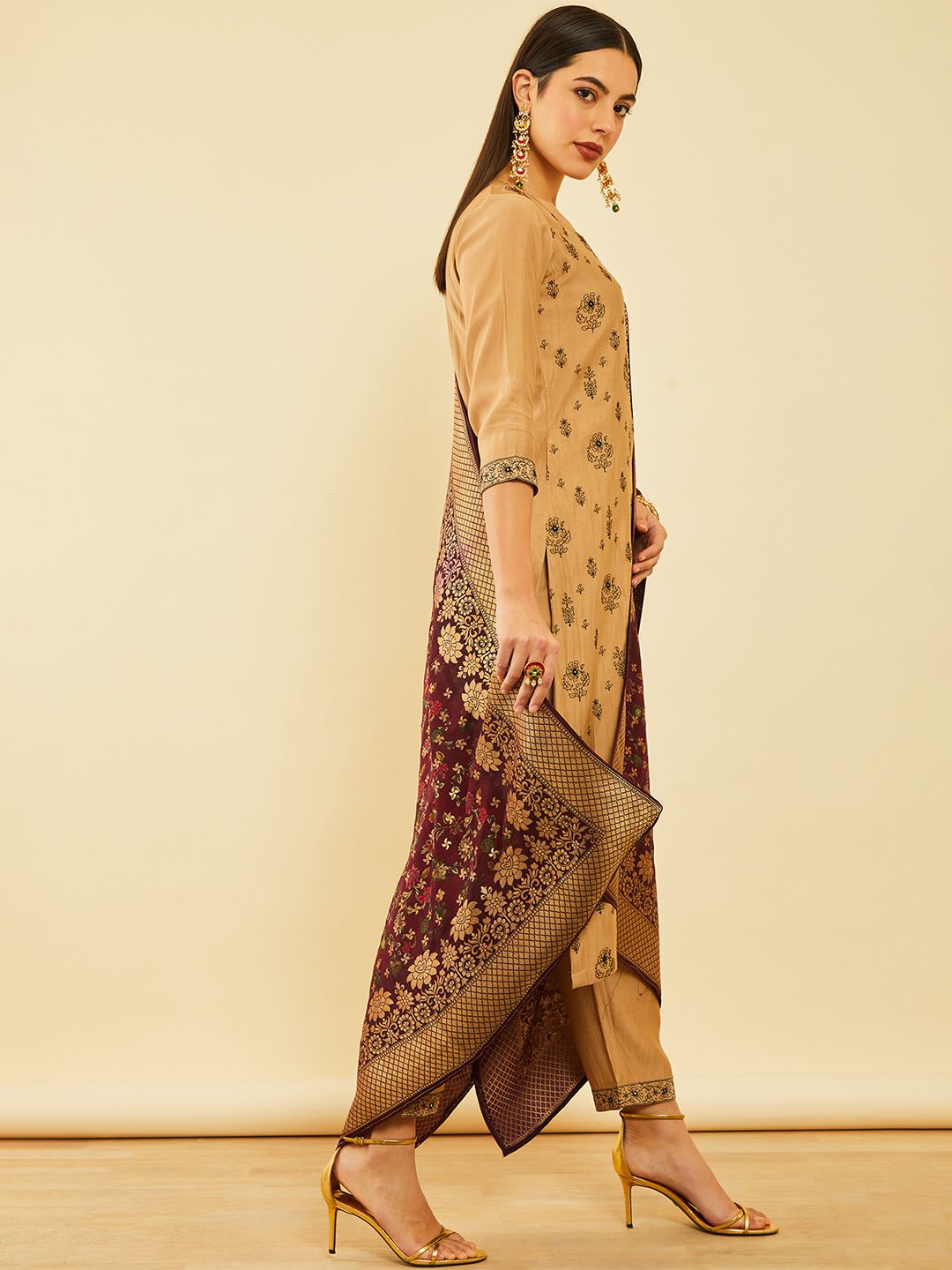 Dhiyona SO Women's Brown Floral Printed Regular Zardozi Straight Kurta With Trousers & Dupatta