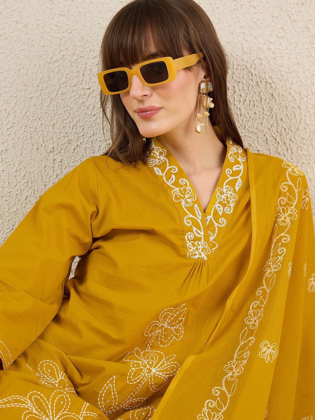 Dhiyona IE Women Solid Embroidered Cotton Kurta with Trousers & Dupatta