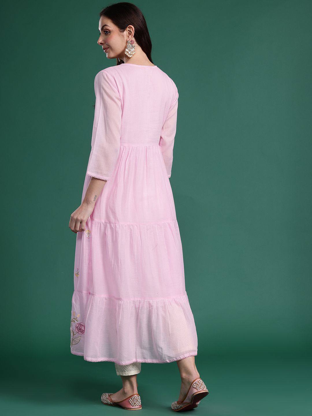 Dhiyona IE Women Floral Embroidered Thread Work Pure Cotton Anarkali Kurta