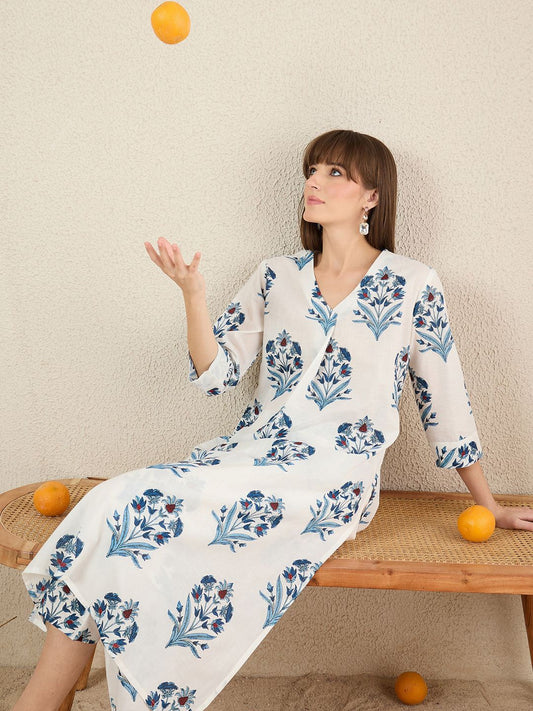 Dhiyona IE Women Floral Printed Cotton Kurta with Trousers