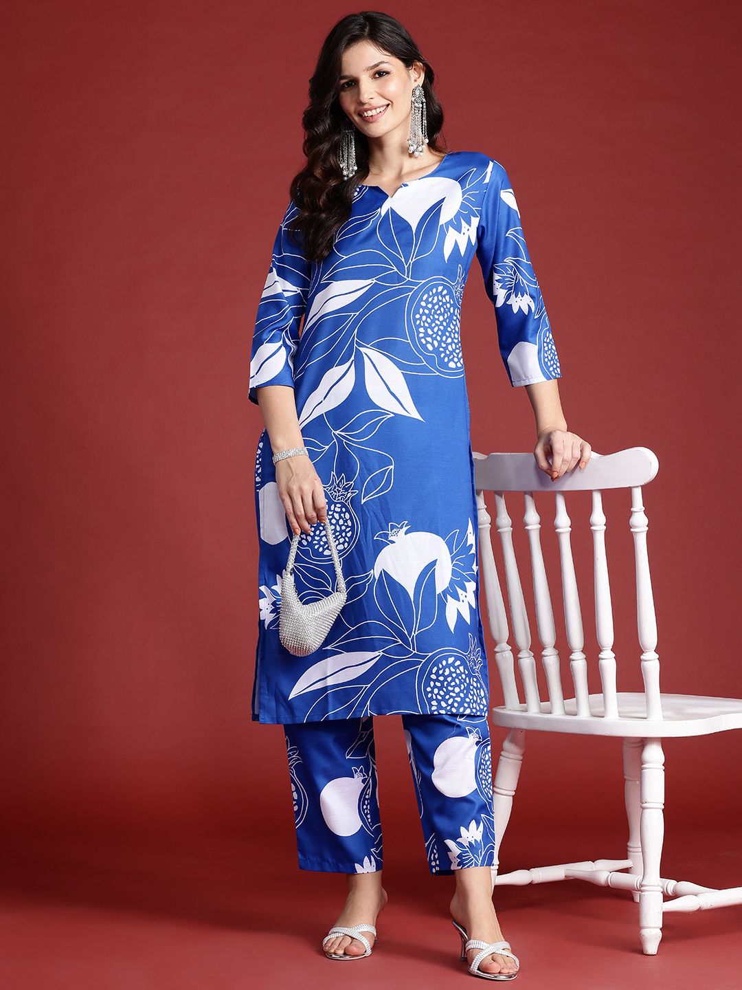 Dhiyona IE Floral Printed Kurta with Trousers
