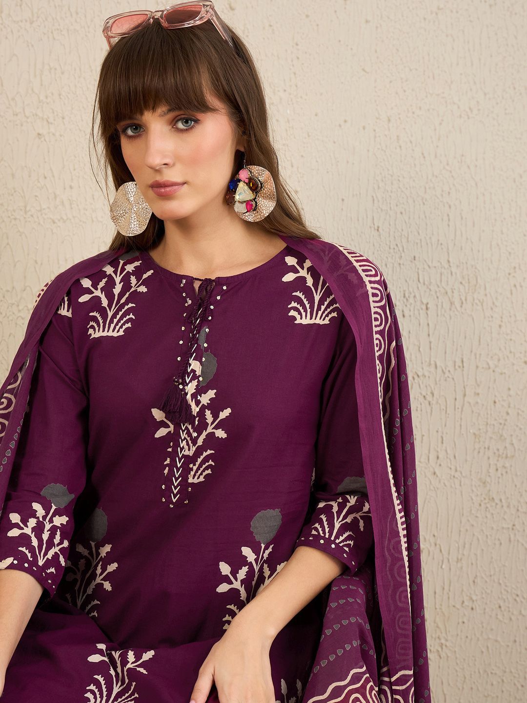 Dhiyona IE Floral Printed Tie-Up Neck Pure Cotton Straight Kurta With Trousers & Dupatta