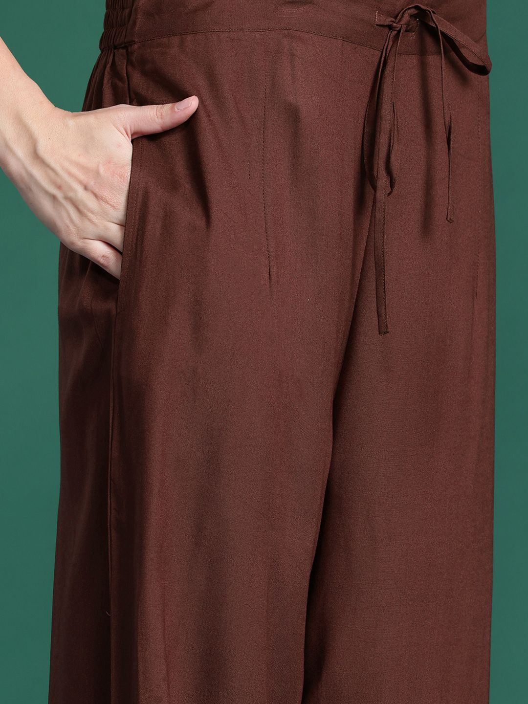 Ethnic Motifs Embroidered Thread Work Kurta with Palazzos & With Dupatta