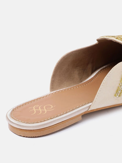 Dhiyona HOP Women Beads Embellished Ethnic Mules