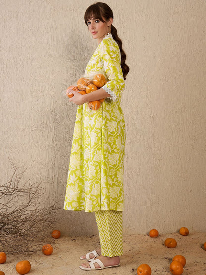 Women Floral Printed Panelled Pure Cotton Kurta with Trousers