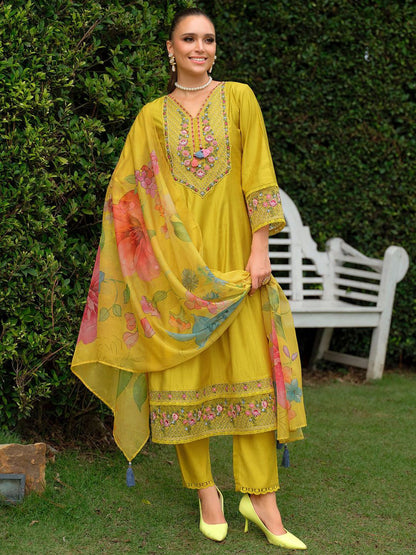 Floral Embroidered V-neck Thread Work Kurta With Trousers & Dupatta