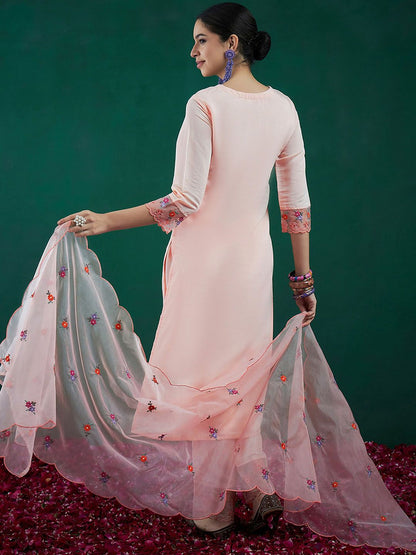 Floral Embroidered Regular Thread Work Kurta With Trousers & Dupatta