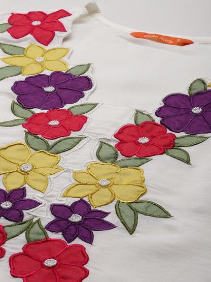 Dhiyona IE Women Floral Embroidered Regular Patchwork Kurta with Trousers & With Dupatta