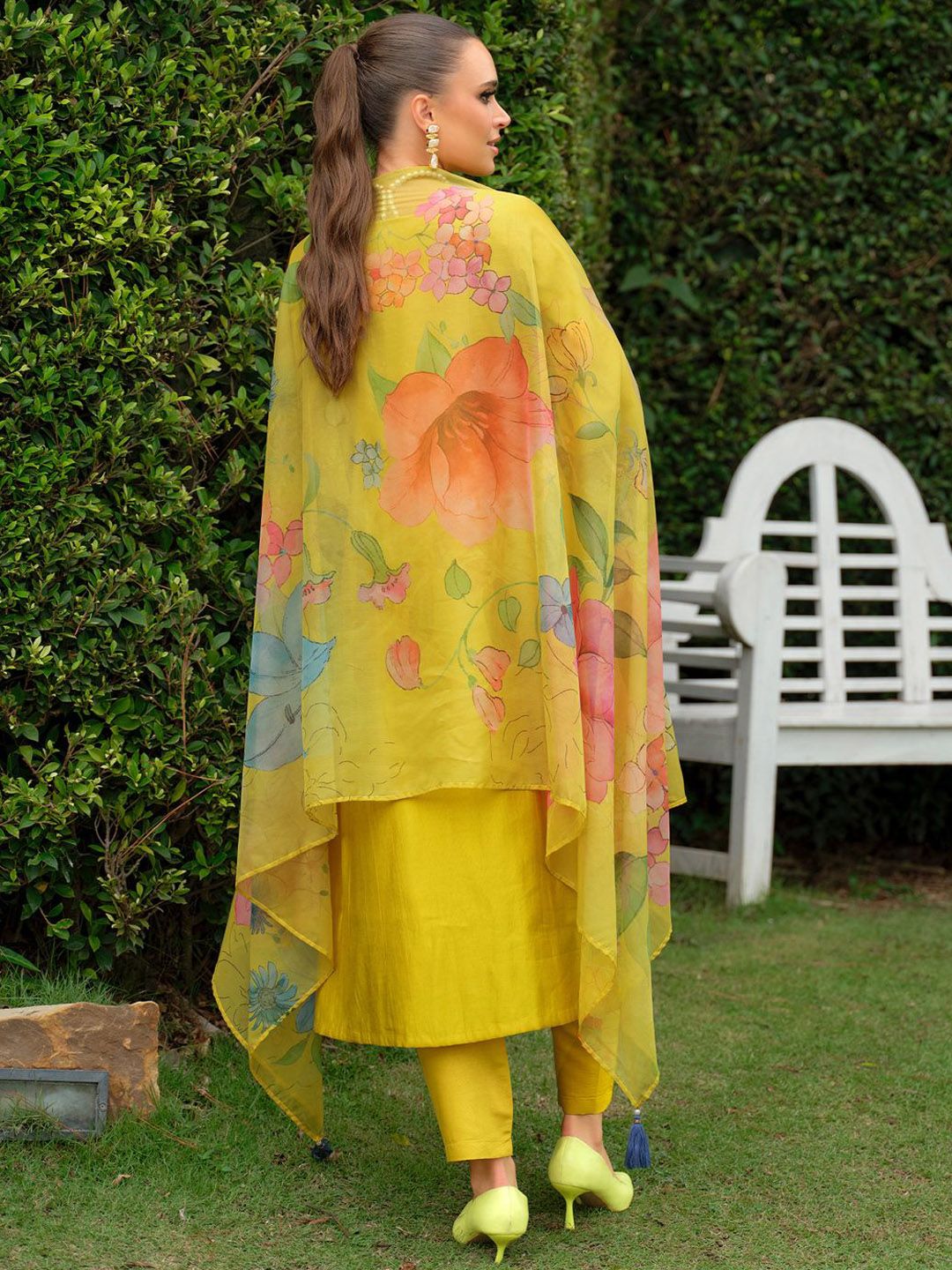 Floral Embroidered V-neck Thread Work Kurta With Trousers & Dupatta