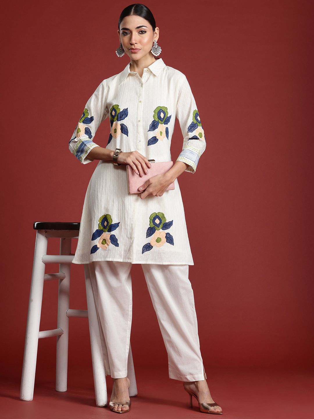 Dhiyona IE Women Floral Printed Pure Cotton Kurti with Trousers