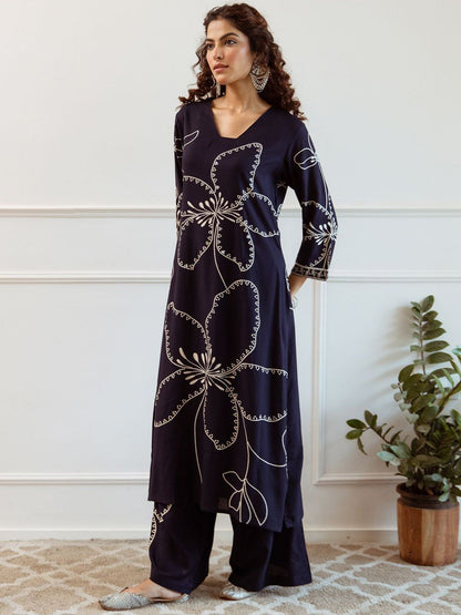 Dhiyona IE Women Floral Embroidered Regular Sequinned Kurta with Trousers