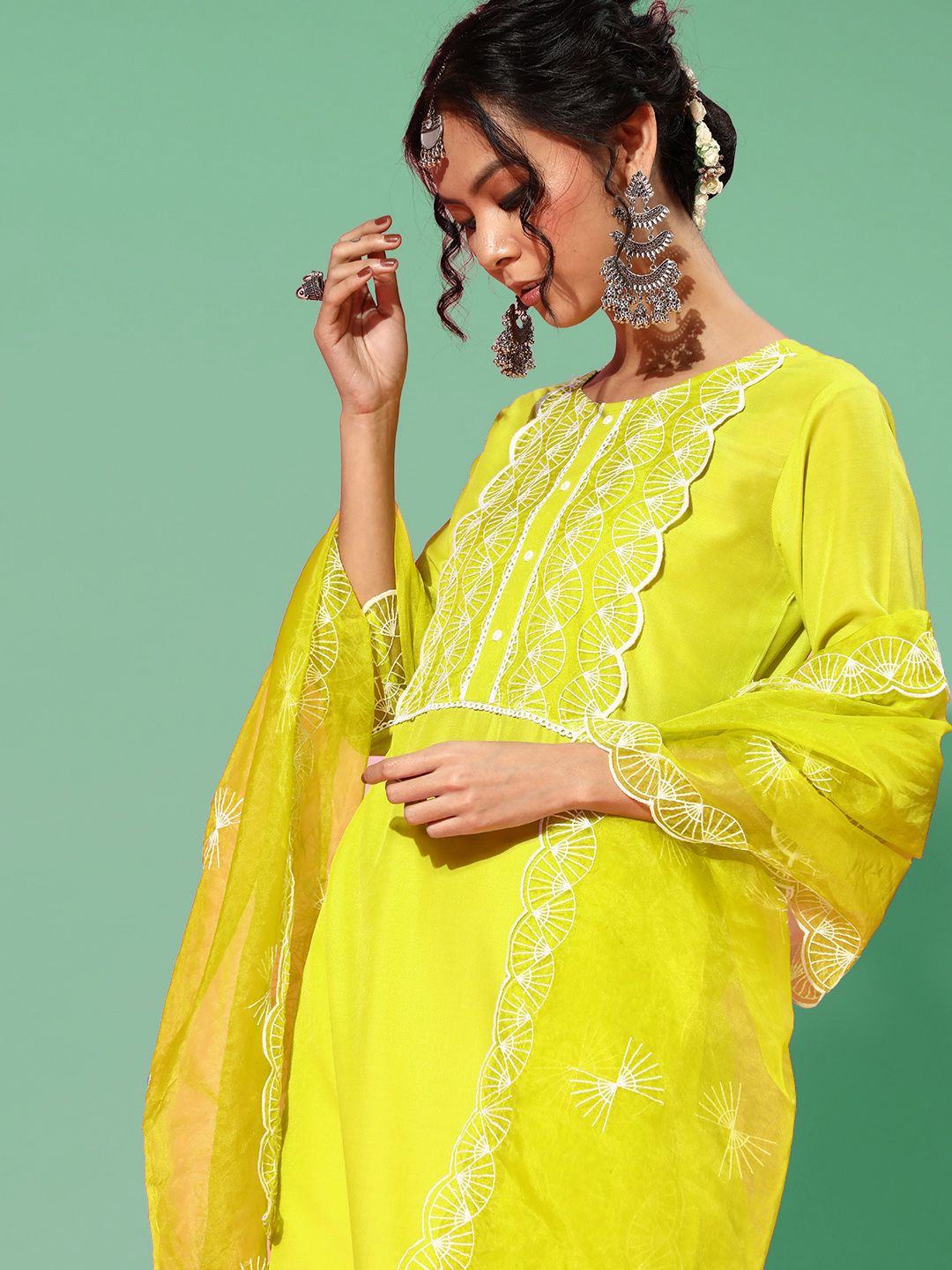 Women Yoke Design Round Neck Kurta With Trousers & Dupatta