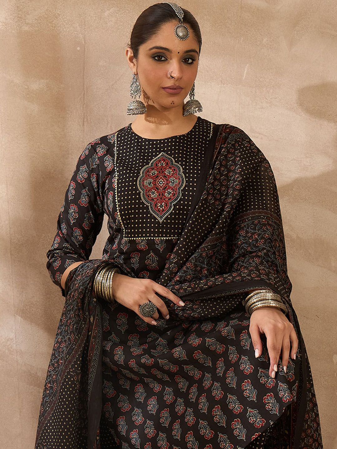 Dhiyona IE Women Ethnic Motifs Printed Regular Thread Work Pure Cotton Kurta with Trousers & With Dupatta