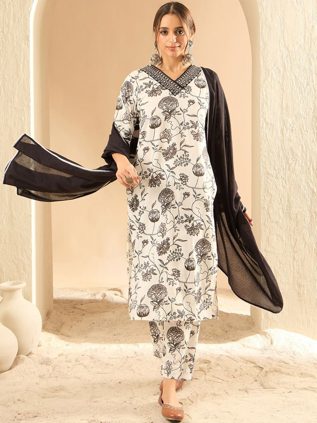 Dhiyona IE Women Printed Regular Mirror Work Pure Cotton Kurta with Trousers & With Dupatta