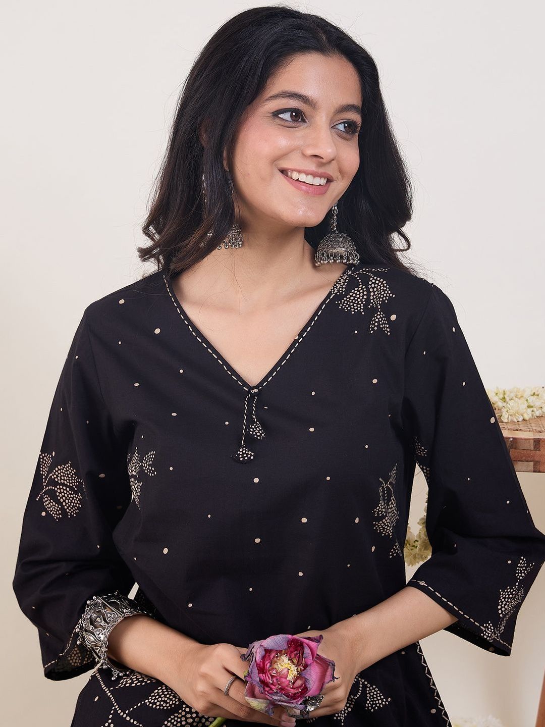 Dhiyona IE Printed V-Neck Pure Cotton Tunic With Trousers