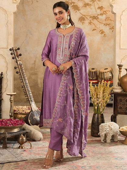 Women Floral Embroidered Kurta with Trousers & Dupatta
