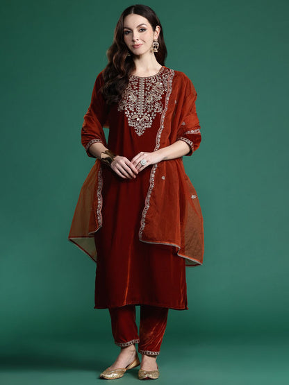 Dhiyona IE Floral Embroidered Velvet Kurta with Trousers & With Dupatta