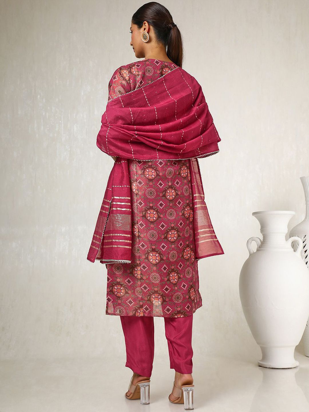 Dhiyona SO Women's Women Floral Printed Regular Gotta Patti Kurta with Trousers & With Dupatta