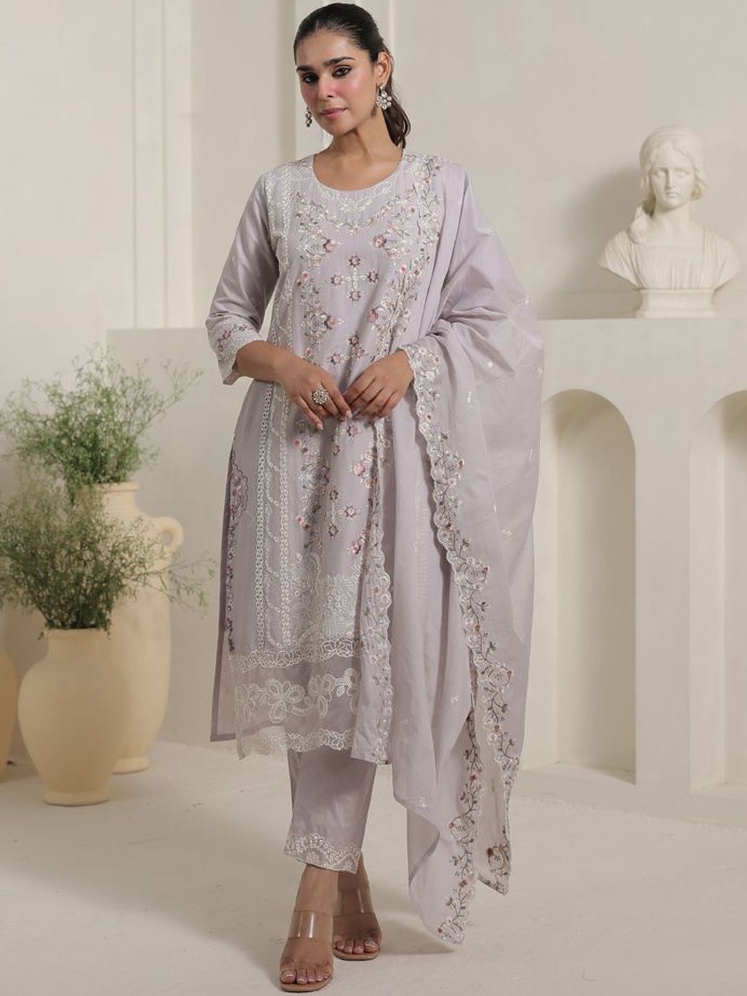Women Floral Embroidered Regular Thread Work Pure Cotton Kurta with Trousers & With Dupatta