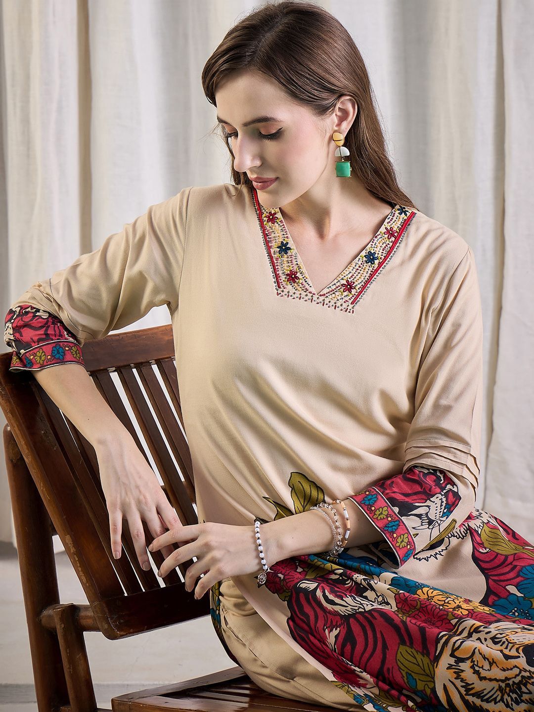 Dhiyona IE Printed Pure Cotton V-Neck Top With Palazzos Co-Ords