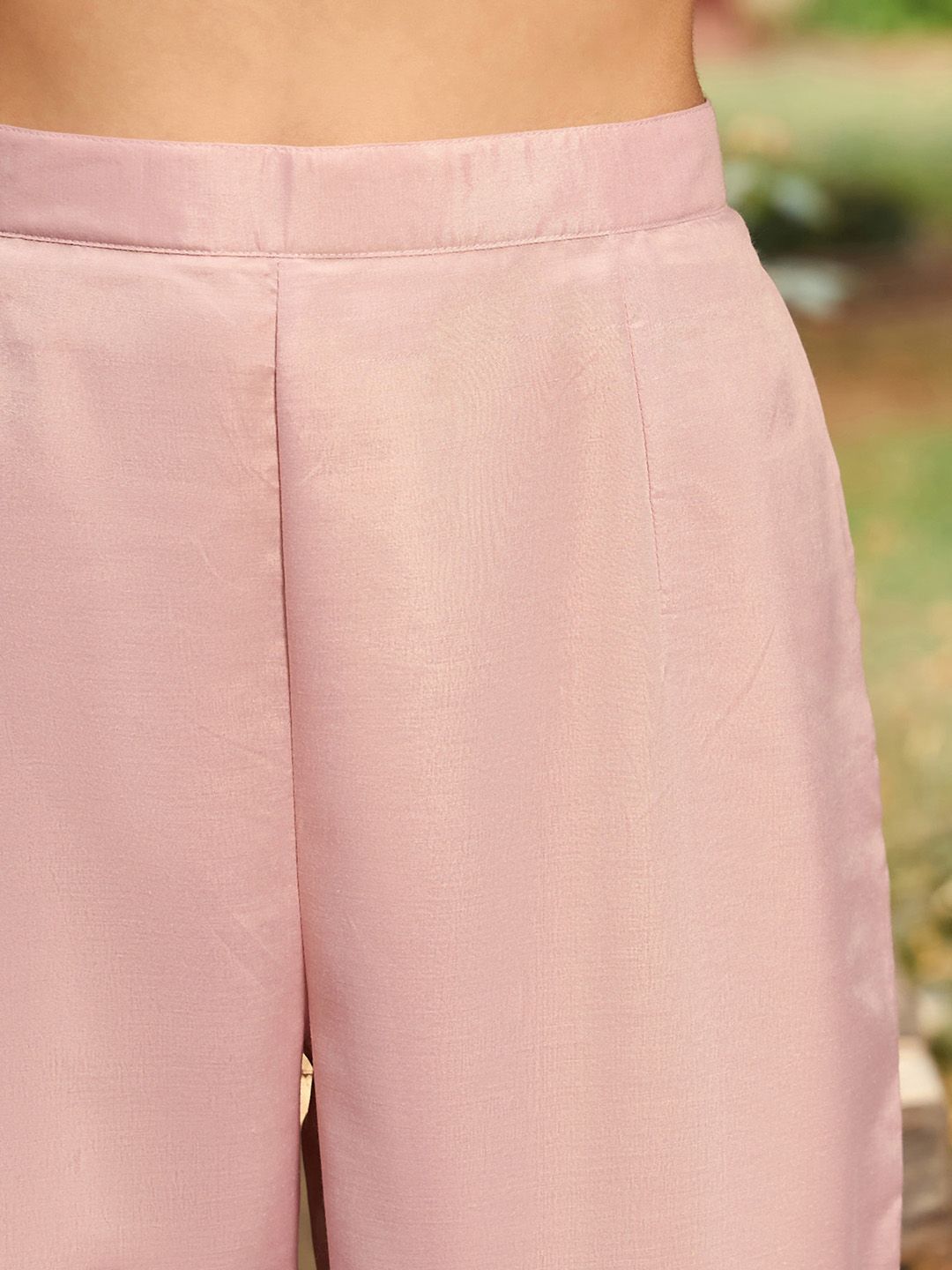 Women Floral Embroidered Panelled Thread Work Kurta with Trousers & With Dupatta