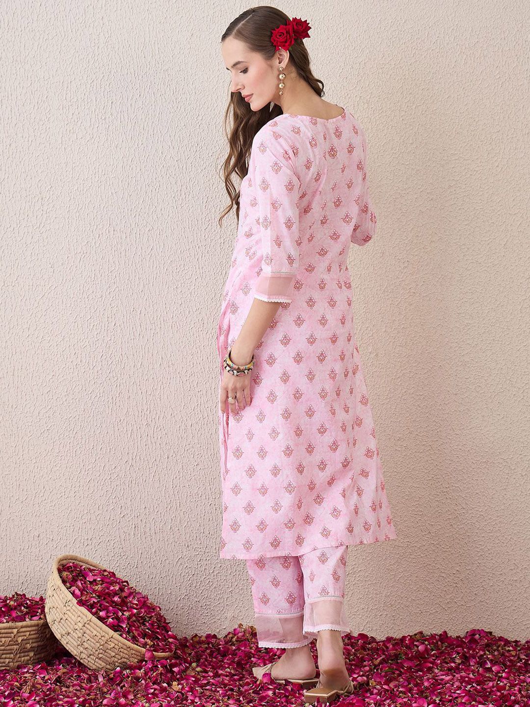 Dhiyona IE Floral Printed Round Neck Pure Cotton Straight Kurta With Trouser