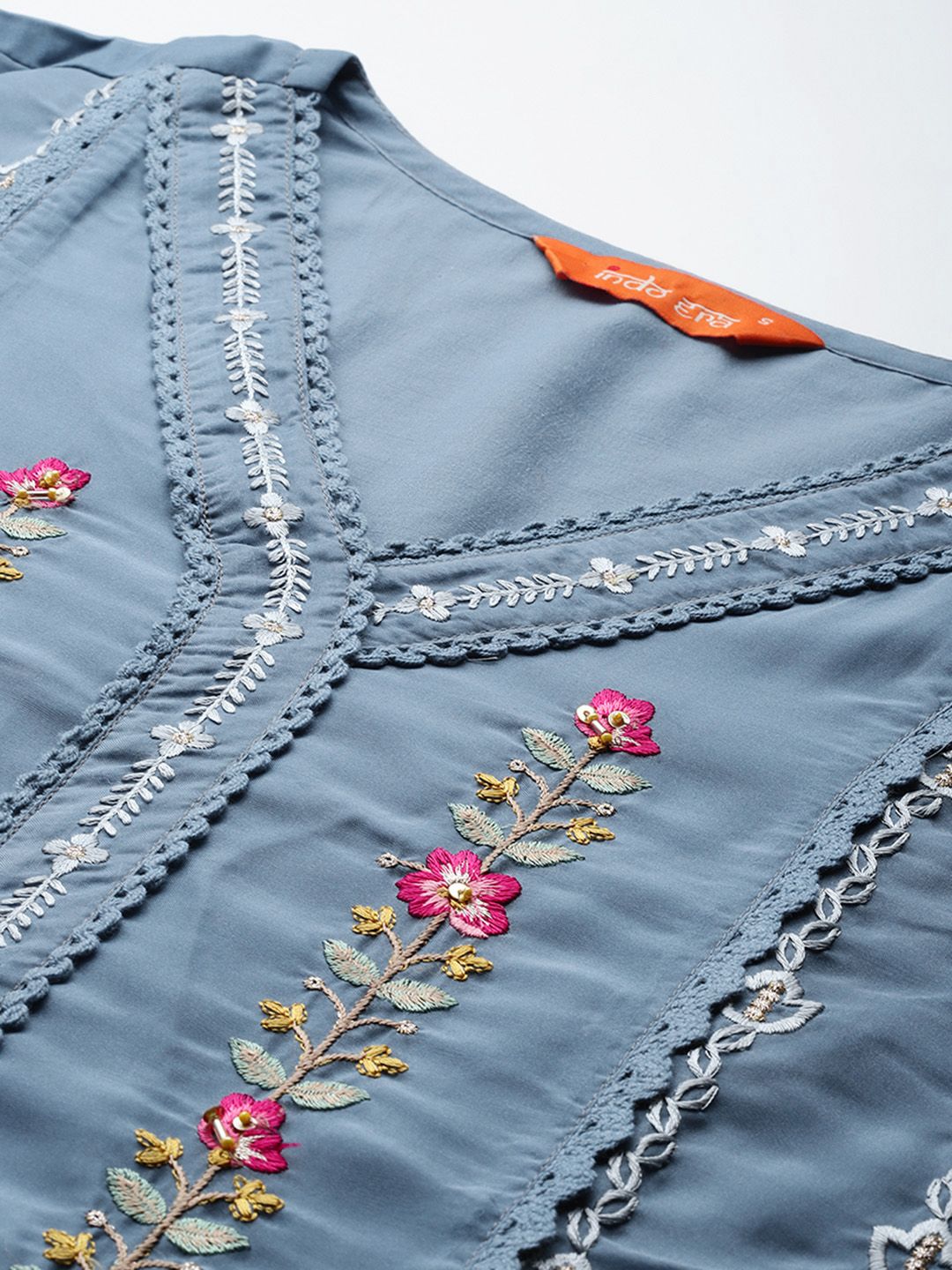 Dhiyona IE Women Floral Embroidered Panelled Thread Work Kurta With Trousers & Dupatta